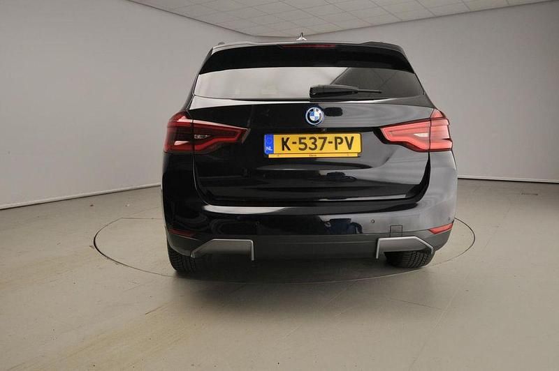 Gebraucht BMW iX3 Executive 210 kW (286 PS) 2021 Schwarz SUV