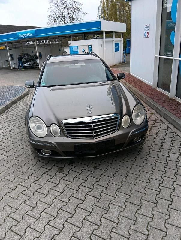 Gebraucht Mercedes E280 190 PS (139 kW) 2007 Grau Kombi