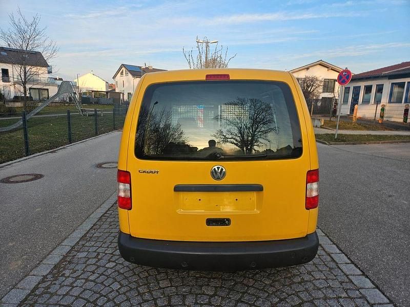 Gebraucht VW Caddy 69 PS (50 kW) 2010 Gelb Van / Kleinbus