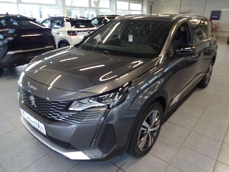 Grau Gebraucht 2023 Peugeot 5008 Allure SUV | 31.900 € - Bild 1/4