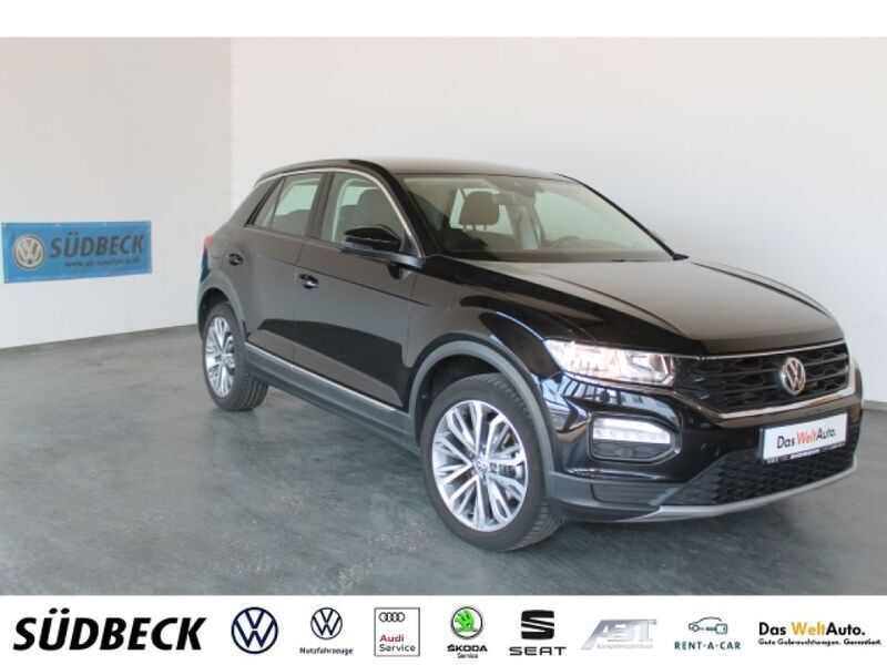 Deep black perleffekt (metallic) Gebraucht 2018 VW T-Roc Active SUV | 23.366 € (Etwas zu teuer) - Bild 1/4