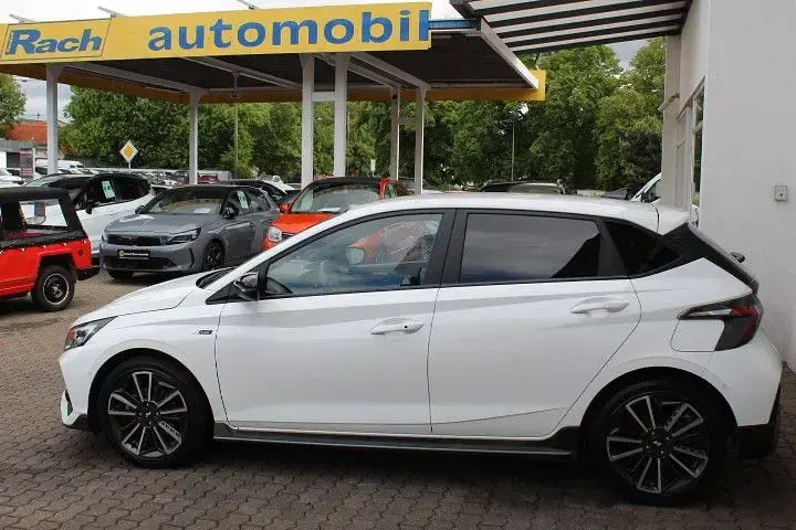 Gebraucht Hyundai i20 N Line 120 PS (88 kW) 2021 Weiß Kleinwagen