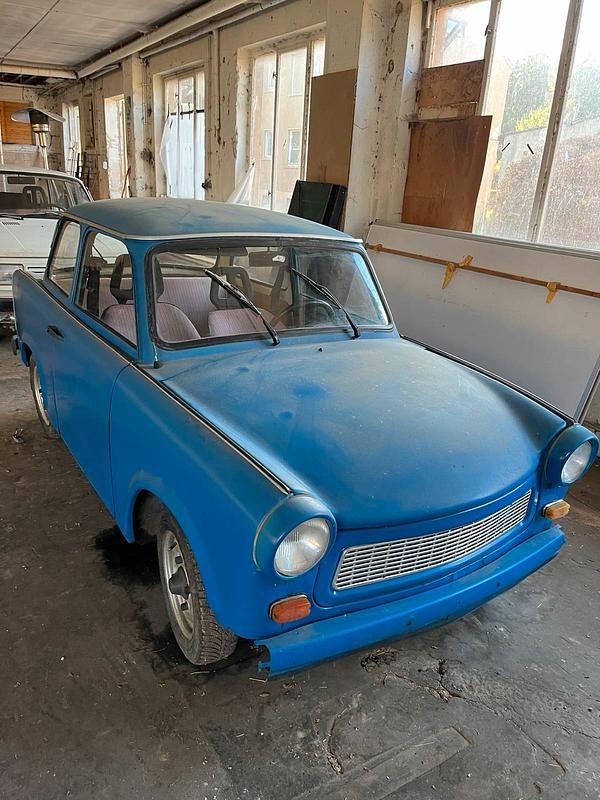 Blau Gebraucht 1985 Trabant 601 Limousine | 900 € - Bild 1/4