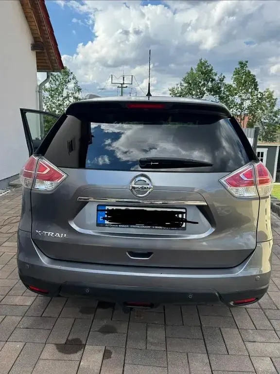 Gebraucht Nissan X-Trail Acenta 131 PS (96 kW) 2015 Grau SUV
