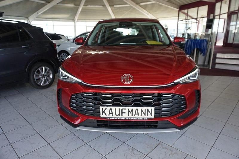 Neu MG ZS 116 PS (85 kW) 2026 Rot SUV