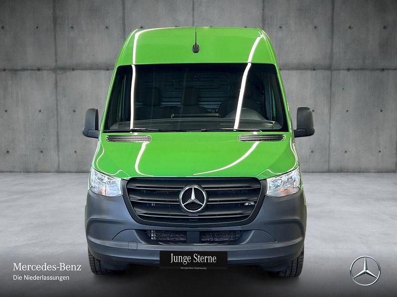 Gebraucht Mercedes Sprinter 150 PS (110 kW) 2023 Grün Van
