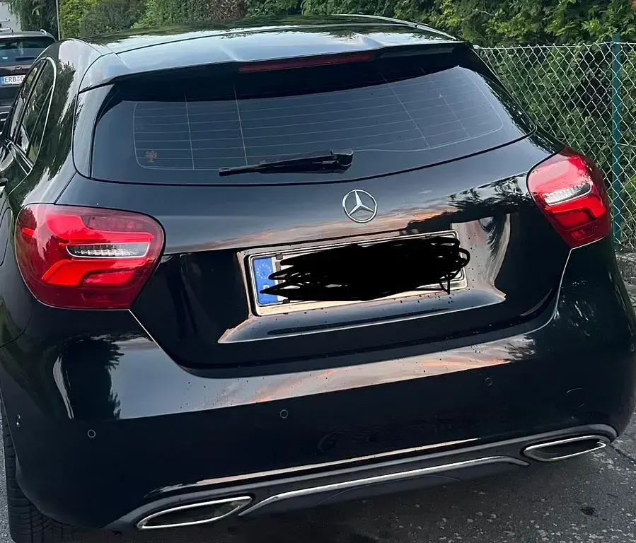 Gebraucht Mercedes 220 177 PS (130 kW) 2017 Schwarz Limousine