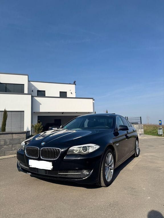 Gebraucht BMW 525 204 PS (150 kW) 2010 Schwarz Limousine