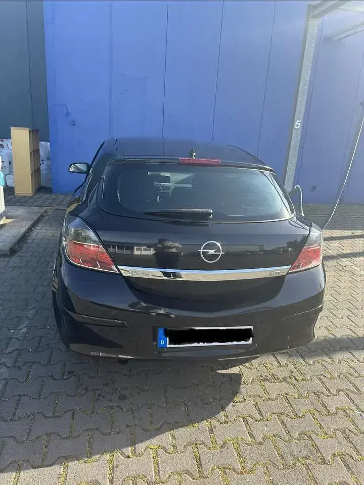 Gebraucht Opel Astra Edition 110 PS (80 kW) 2008 Schwarz Kleinwagen