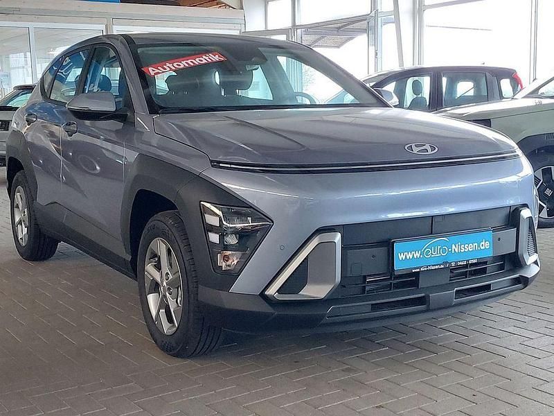 Ny Hyundai Kona Select 129 HK (94 kW) 2025 Blå SUV