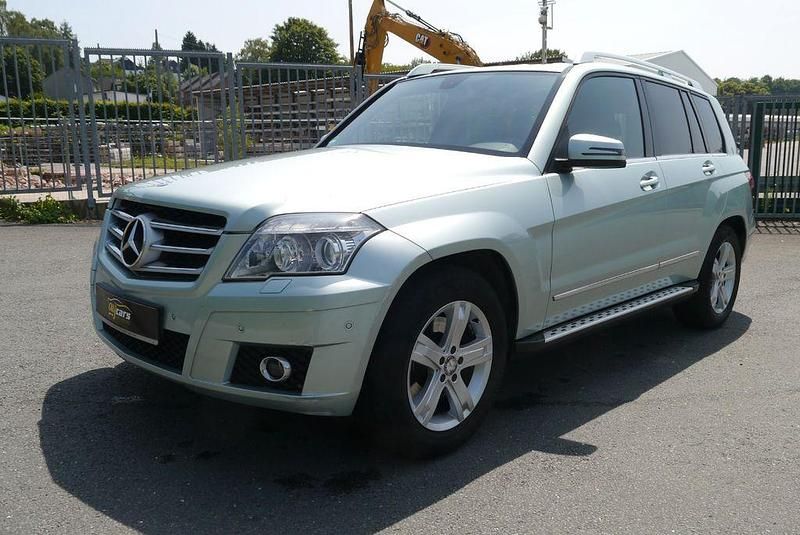 Grau Gebraucht 2010 Mercedes GLK320 SUV | 7.790 € - Bild 1/4
