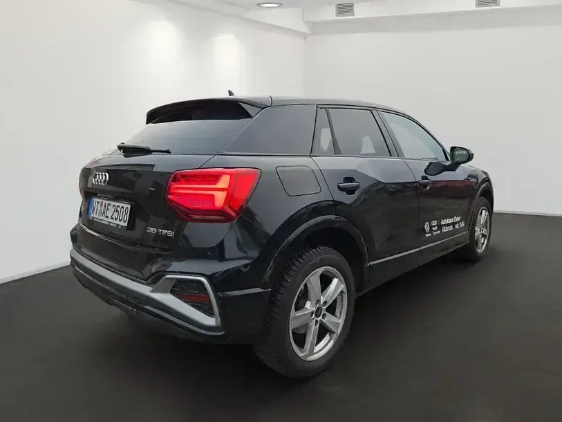 Gebraucht Audi Q2 S-Line 150 PS (110 kW) 2024 Schwarz SUV
