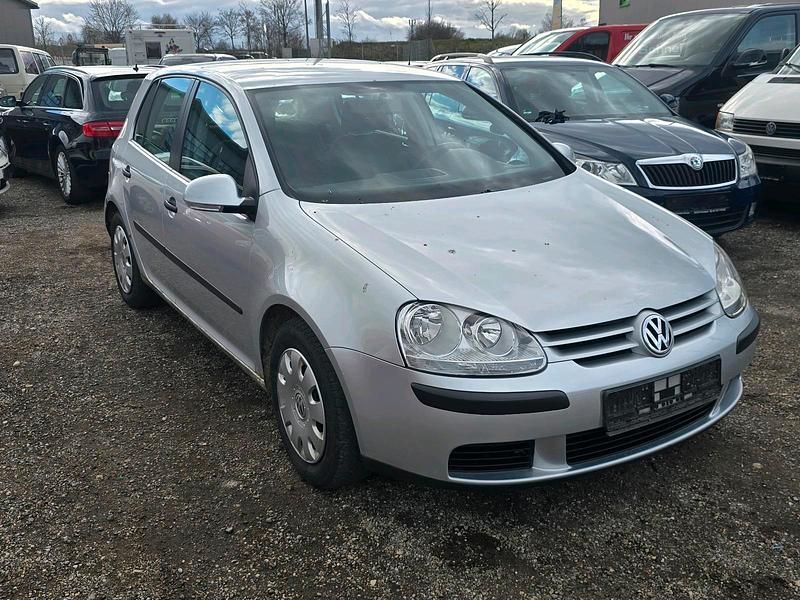 Gebraucht VW Golf IV 80 PS (58 kW) 2005 Silber Limousine