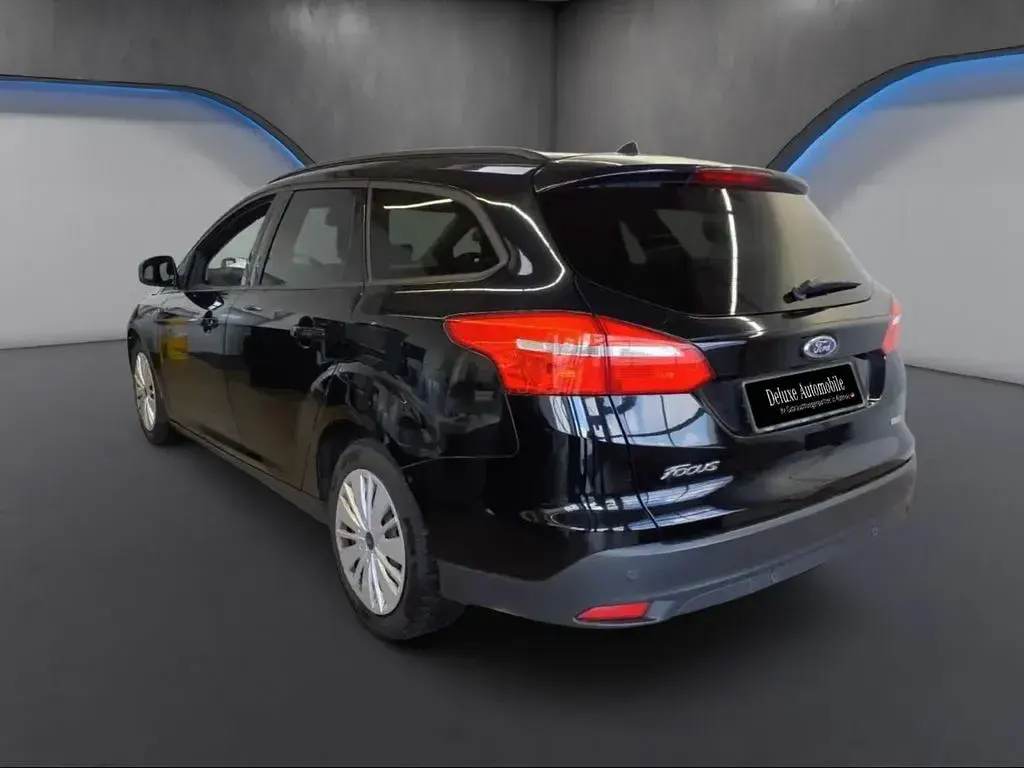 Gebraucht Ford Focus 125 PS (91 kW) 2016 Schwarz Limousine