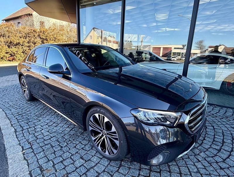 Gebraucht Mercedes E220 Exclusive 197 PS (144 kW) 2024 Grau Limousine