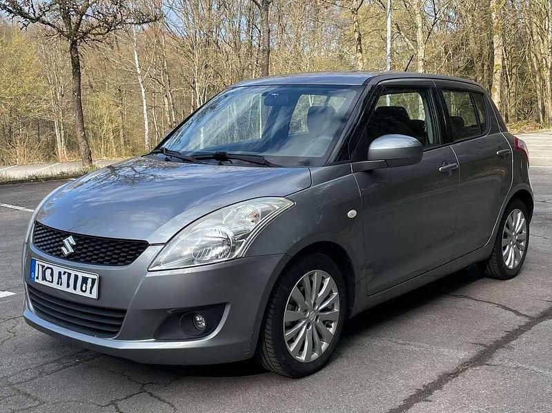 Gebraucht Suzuki Swift 94 PS (69 kW) 2011 Grau Kleinwagen