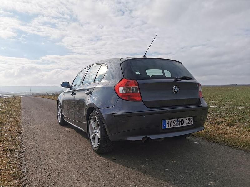 Gebraucht BMW 116 122 PS (89 kW) 2006 Grau Kleinwagen