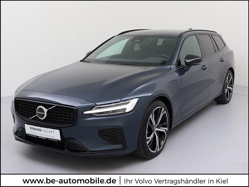 Blau Gebraucht 2025 Volvo V60 Plus Kombi | 40.950 € (Guter Preis) - Bild 1/4