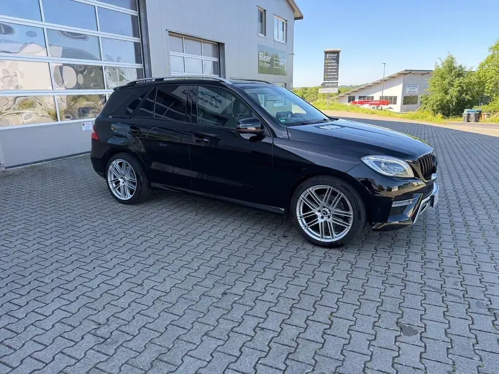 Gebraucht Mercedes ML250 204 PS (150 kW) 2013 Schwarz SUV