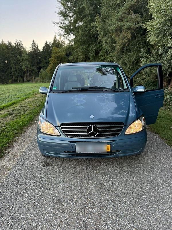 Blau Gebraucht 2006 Mercedes Viano Van / Kleinbus | 5.450 € (Superpreis) - Bild 1/4