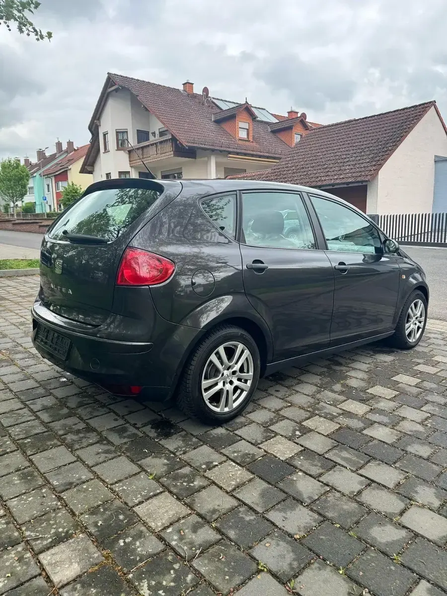 Gebraucht Seat Altea 101 PS (74 kW) 2006 Grau Van / Kleinbus