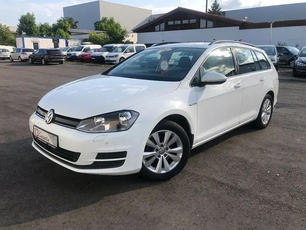 Gebraucht VW Golf VII Comfortline 110 PS (80 kW) 2015 Weiß Kombi