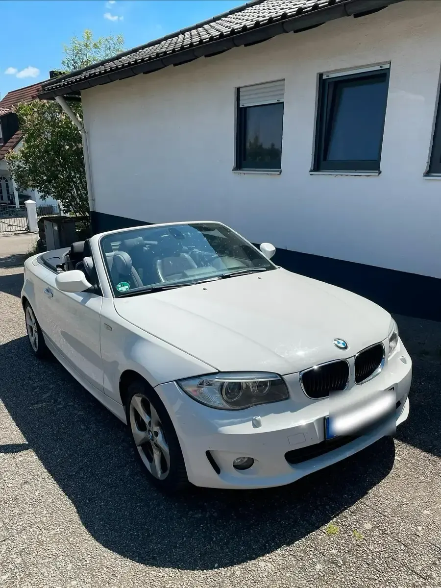 Gebraucht BMW 118 Cabriolet 143 PS (105 kW) 2011 Weiß Cabrio