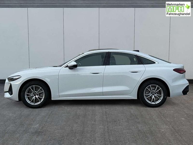 Neu Audi A5 Basis 204 PS (150 kW) 2025 Arkonaweiß Coupé