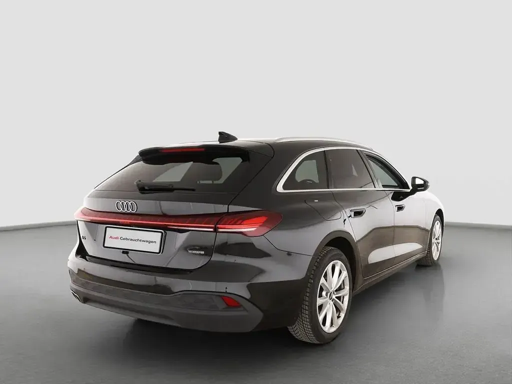 Gebraucht Audi A5 Ambiente 204 PS (150 kW) 2025 Schwarz Kombi