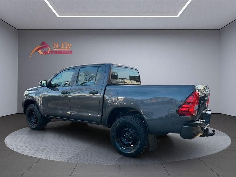 Gebraucht Toyota HiLux 150 PS (110 kW) 2017 Grau Pickup