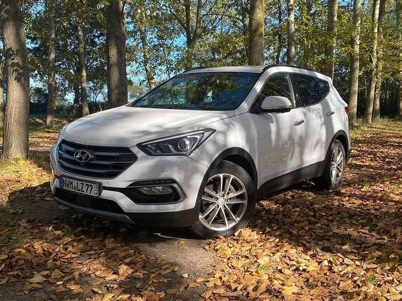 Weiß Gebraucht 2016 Hyundai Santa Fe Premium SUV | 14.800 € (Guter Preis) - Bild 1/4