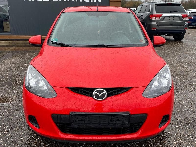 Gebraucht Mazda 2 68 PS (50 kW) 2009 Rot Kleinwagen