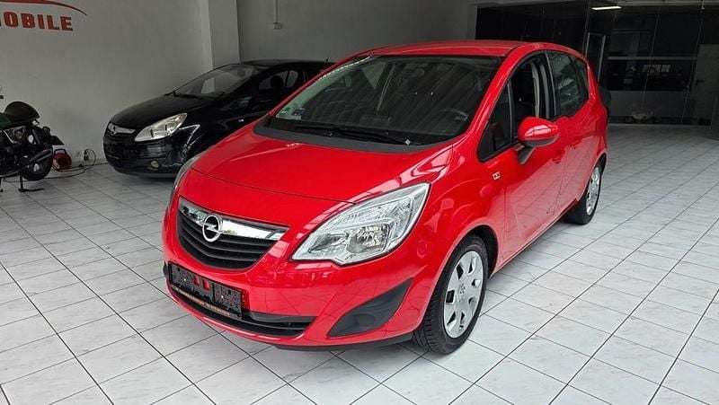 Rot Gebraucht 2012 Opel Meriva Edition Van / Kleinbus | 5.490 € (Guter Preis) - Bild 1/4