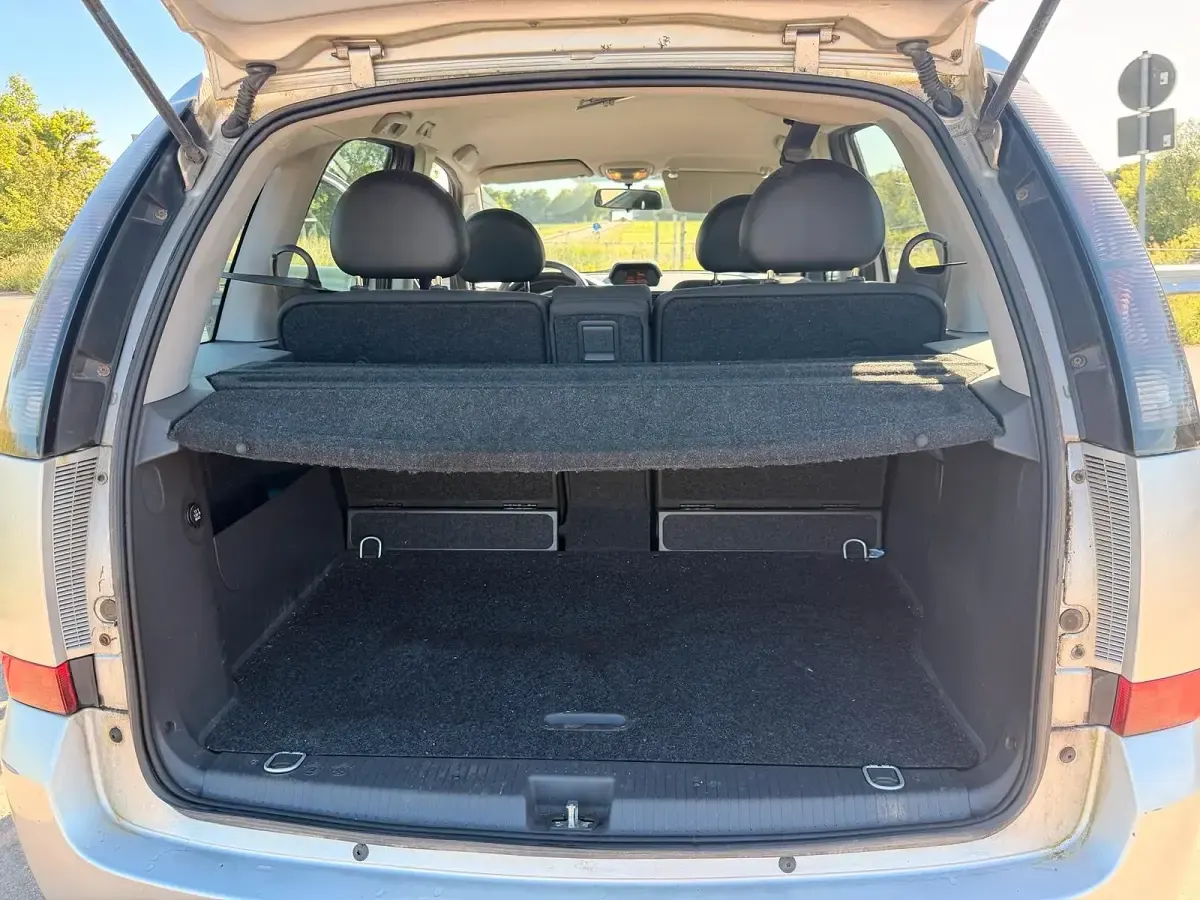 Gebraucht Opel Meriva 90 PS (66 kW) 2007 Silber Van / Kleinbus
