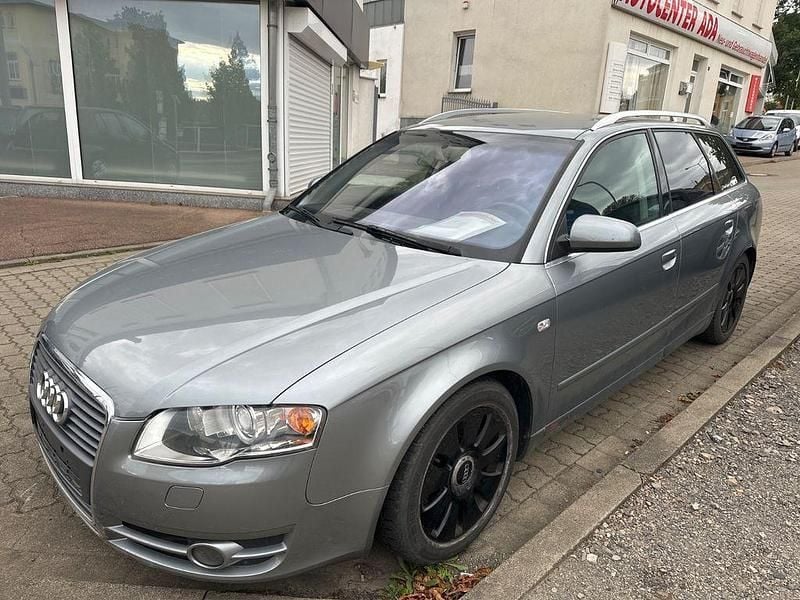 Grau Gebraucht 2005 Audi A4 Sport Kombi | 5.299 € (Fairer Preis) - Bild 1/4