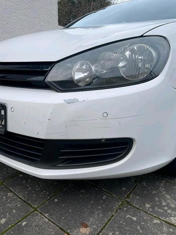 Gebraucht VW Golf VI 86 PS (63 kW) 2012 Weiß Kleinwagen