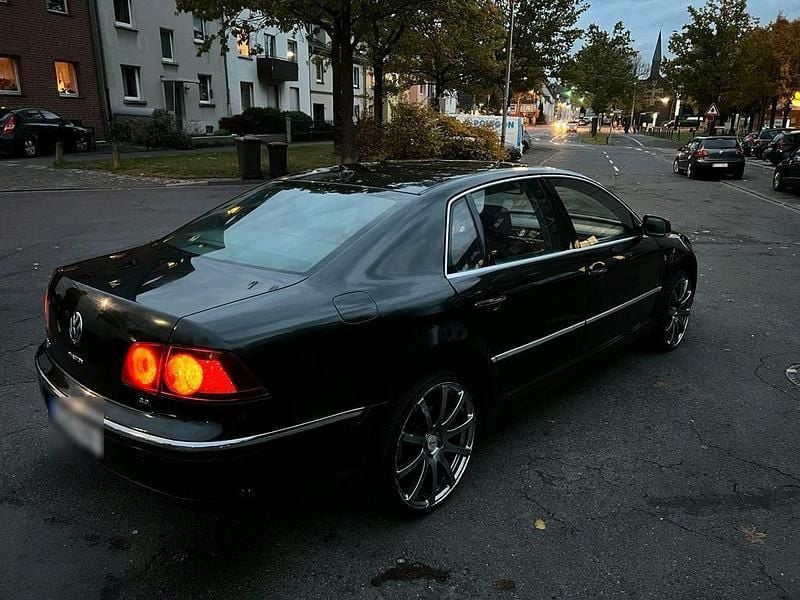 Second-hand VW Phaeton 233 CP (171 kW) 2008 Negru Berlinǎ