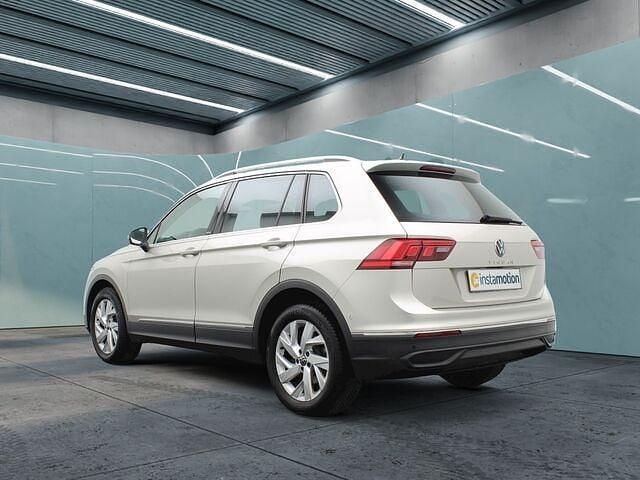 Gebraucht VW Tiguan Move 150 PS (110 kW) 2023 Silber SUV