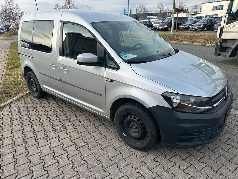 Gebraucht VW Caddy Trendline 102 PS (75 kW) 2019 Beige Van / Kleinbus