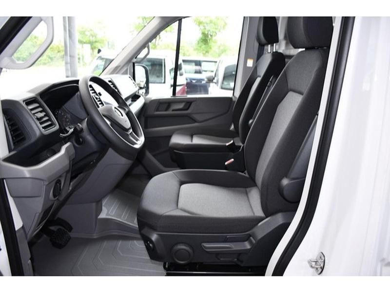 Neu VW Crafter 140 PS (102 kW) 2025 Van