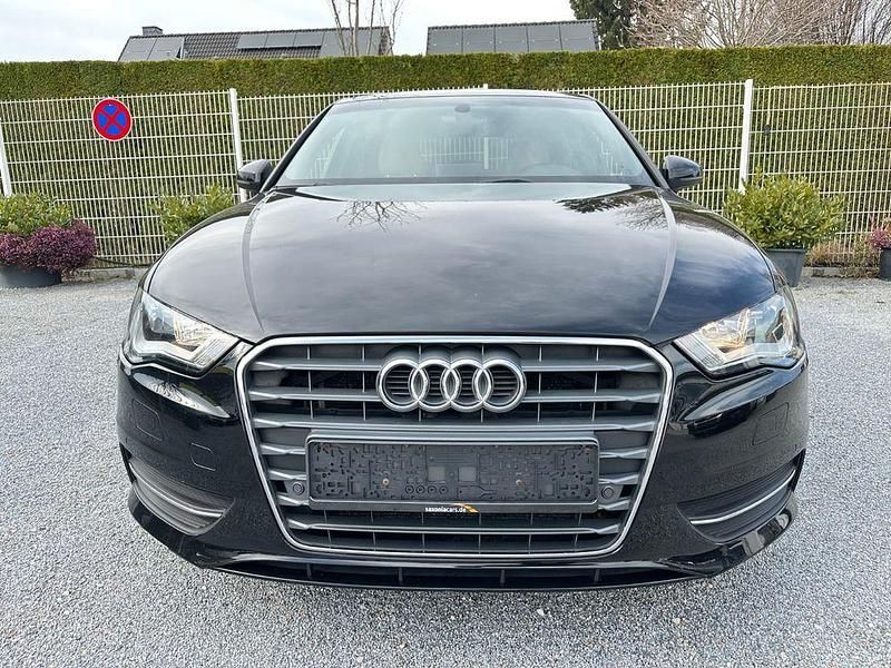 Gebraucht Audi A3 Attraction 110 PS (80 kW) 2017 Schwarz Limousine