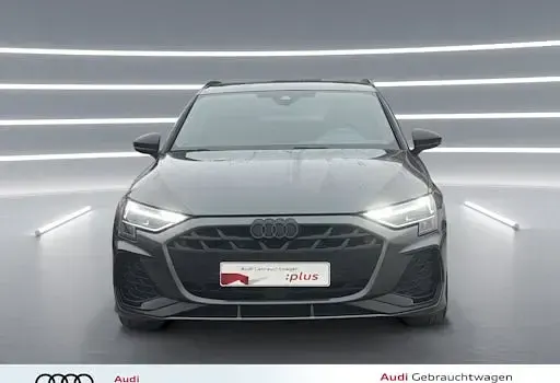 Gebraucht Audi A3 S-Line 150 PS (110 kW) 2025 Grau Limousine