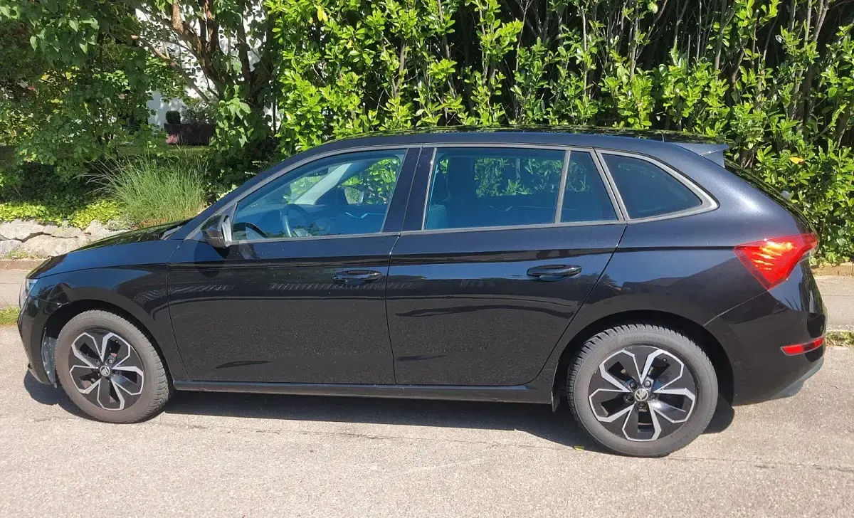 Gebraucht Skoda Scala 115 PS (84 kW) 2019 Schwarz Kleinwagen