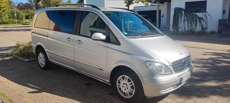 Grau Gebraucht 2007 Mercedes Viano Van / Kleinbus | 7.400 € (Superpreis) - Bild 1/4