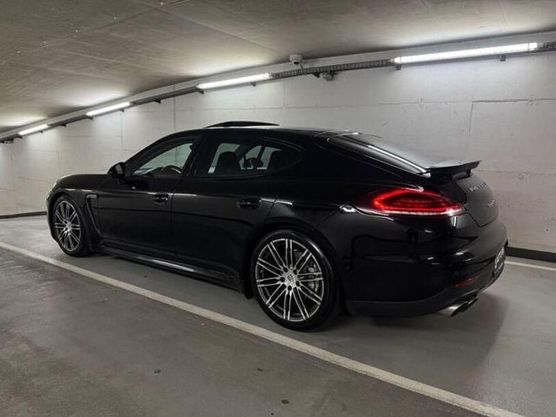 Gebraucht Porsche Panamera 420 PS (308 kW) 2016 Schwarz Kleinwagen