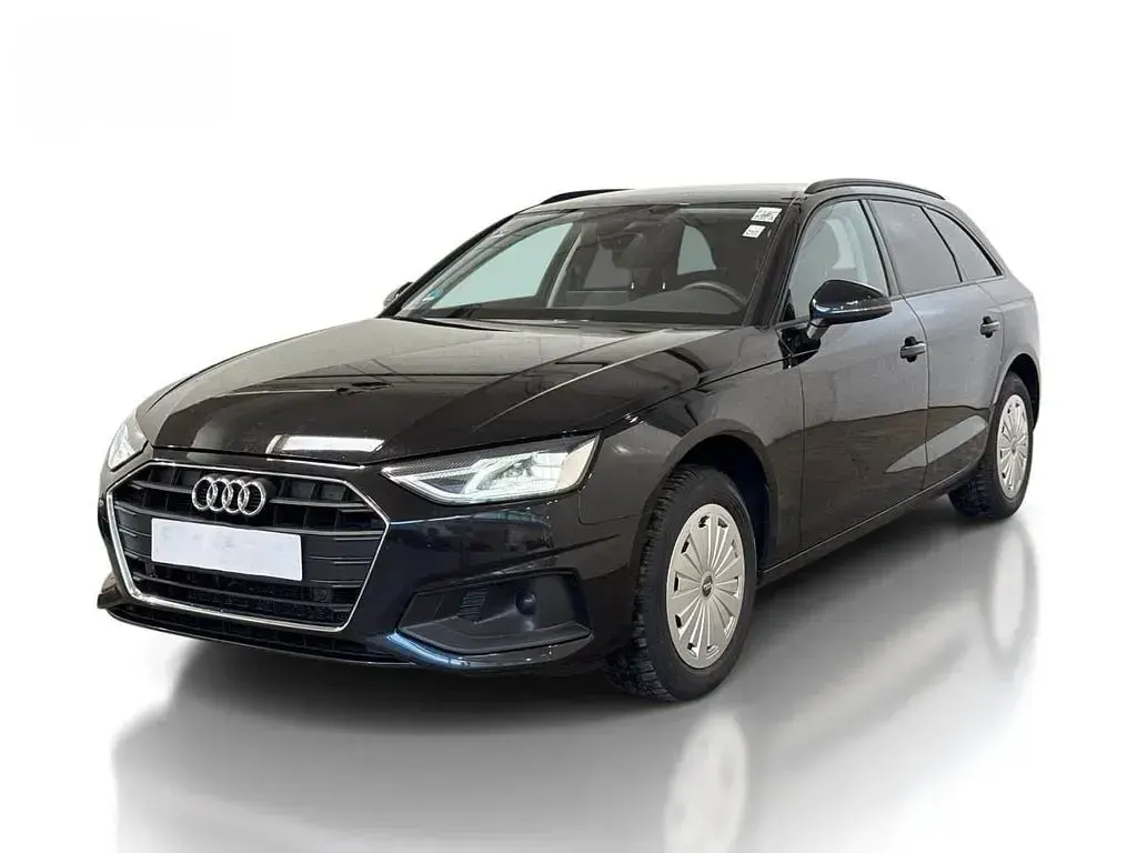 Gebraucht Audi A4 163 PS (119 kW) 2023 Schwarz Kombi