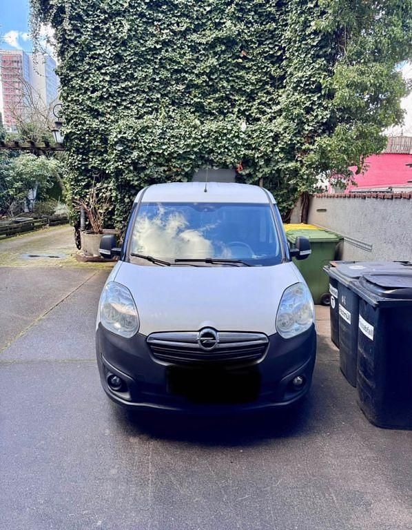 Second-hand Opel Combo Selection 90 CP (66 kW) 2015 Alb Monovolum