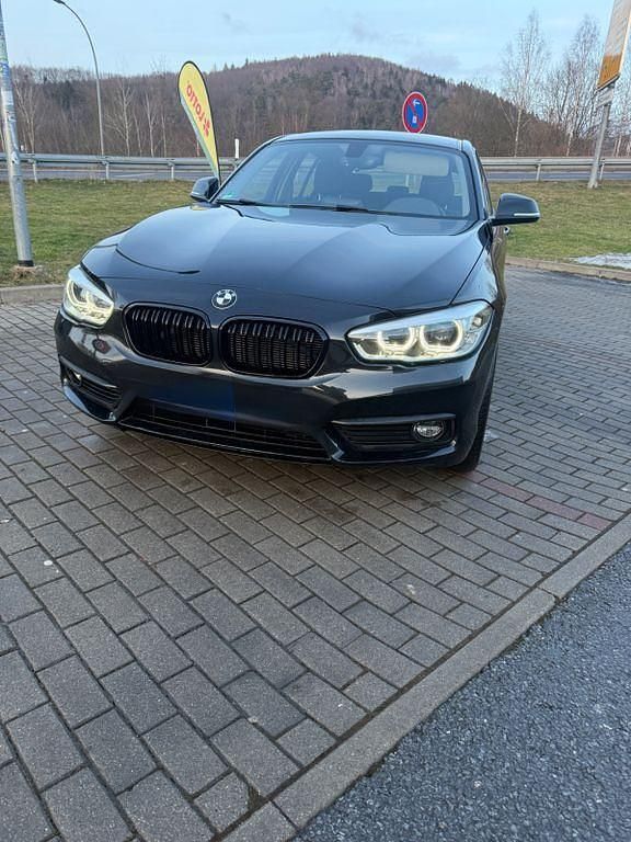 Schwarz Gebraucht 2017 BMW 116 Advantage Kleinwagen | 6.999 € (Guter Preis) - Bild 1/4