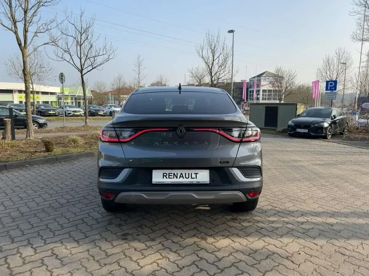 Gebraucht Renault Arkana Techno 144 PS (105 kW) 2024 Grau SUV