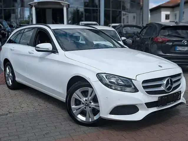 Second-hand Mercedes C220 170 CP (125 kW) 2017 Alb Berlinǎ